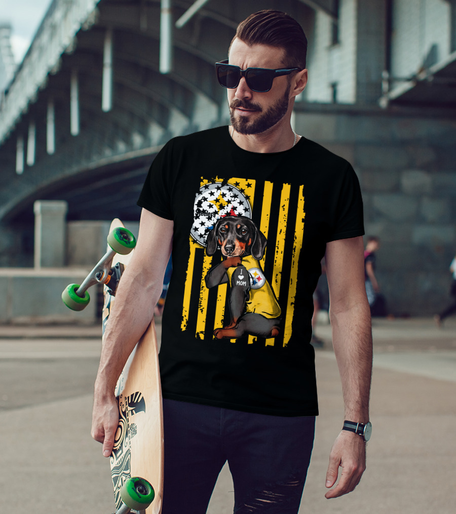 Dachshund Steelers I Love Mom Black And Yellow Football Fan T-Shirt