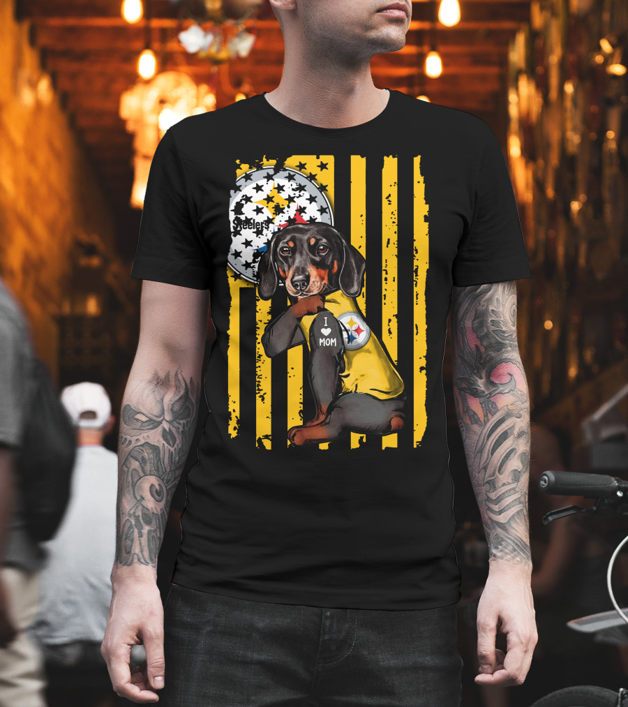 Dachshund Steelers I Love Mom Black and Yellow Football Fan T-Shirt