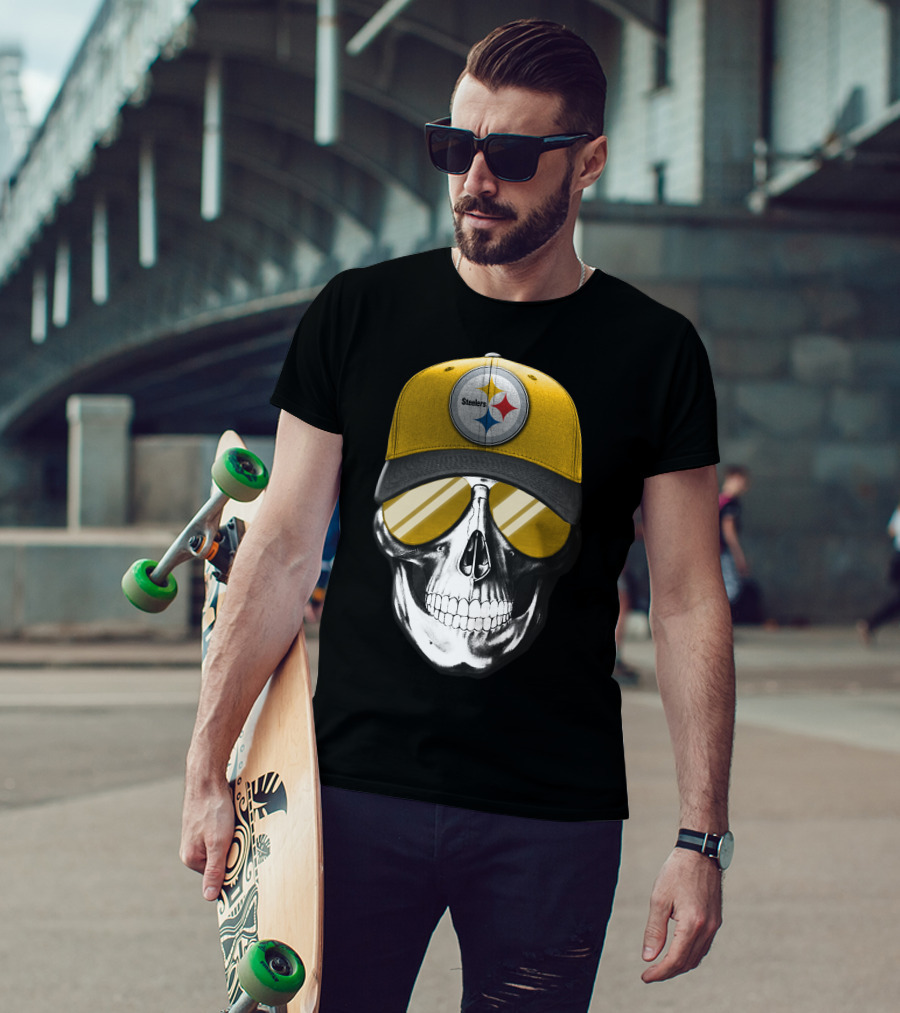 Skull V7 Pittsburgh Steelers Yellow Cap And Sunglasses T-Shirt