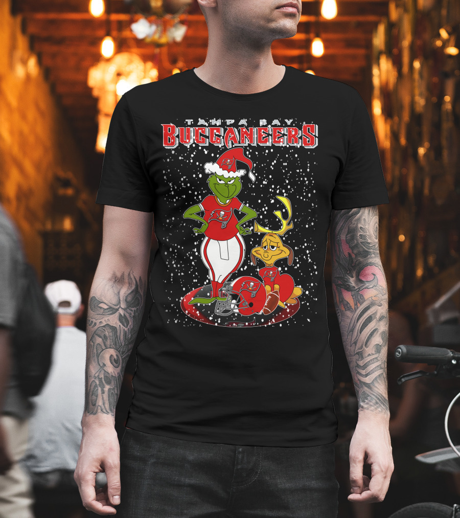 Grinchxmas Tampa Bay Buccaneers Santa Hat Christmas Football Snow T-Shirt