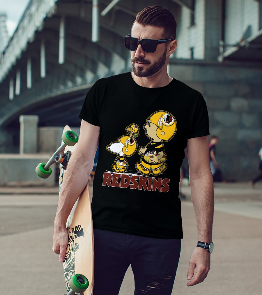 Snpfootball Redskins Peanuts Characters In Football Helmets T-Shirt