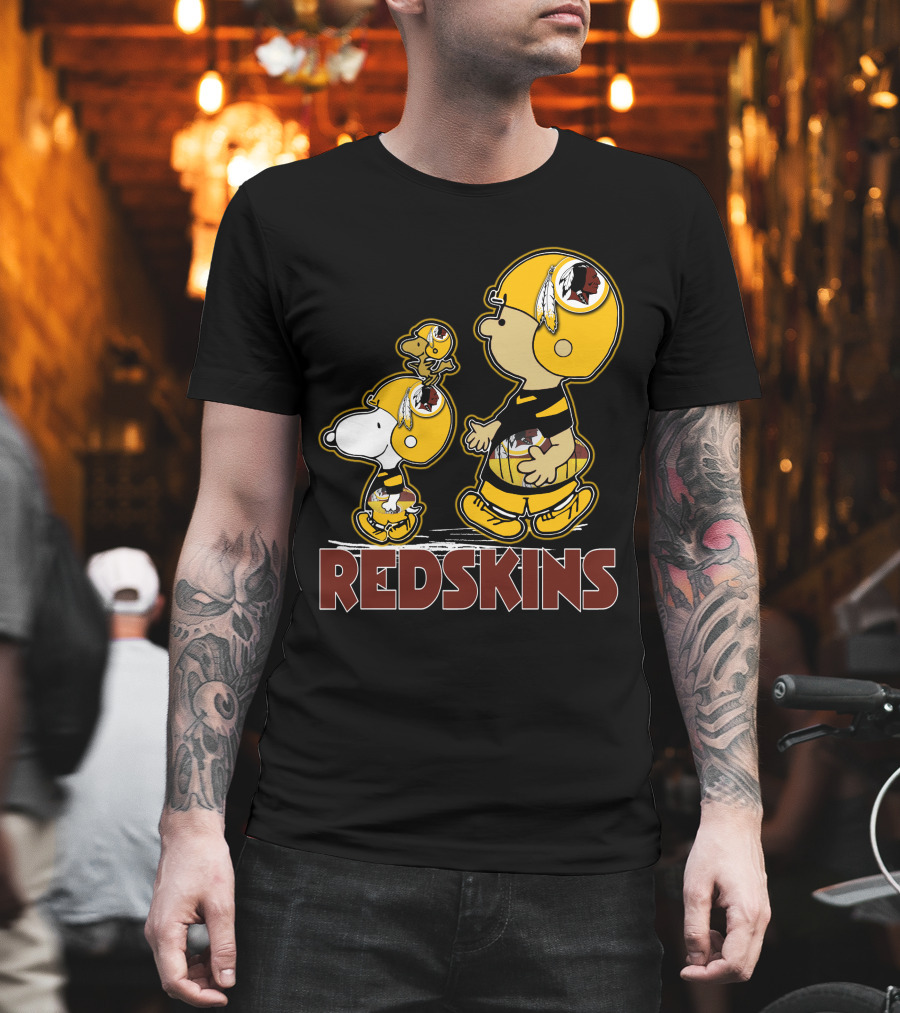 Snpfootball Redskins Peanuts Characters In Football Helmets T-Shirt