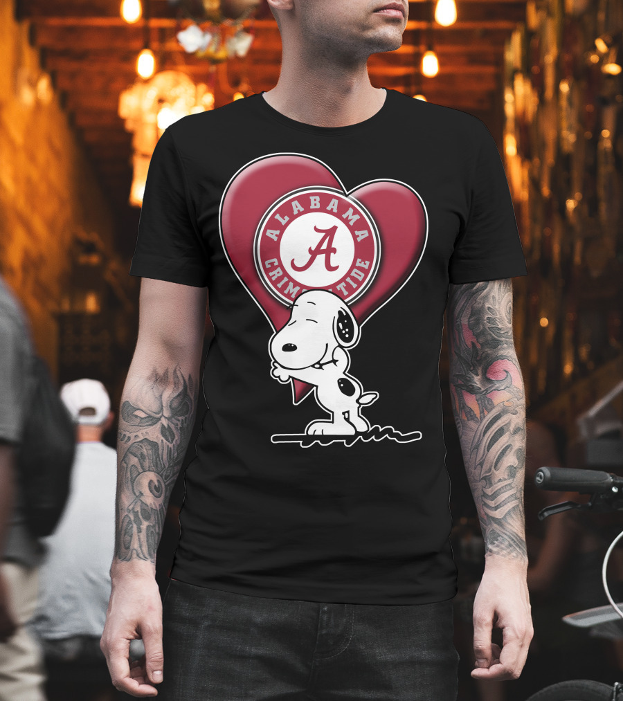 Snoopy Hugging Alabama Crimson Tide Heart T-Shirt