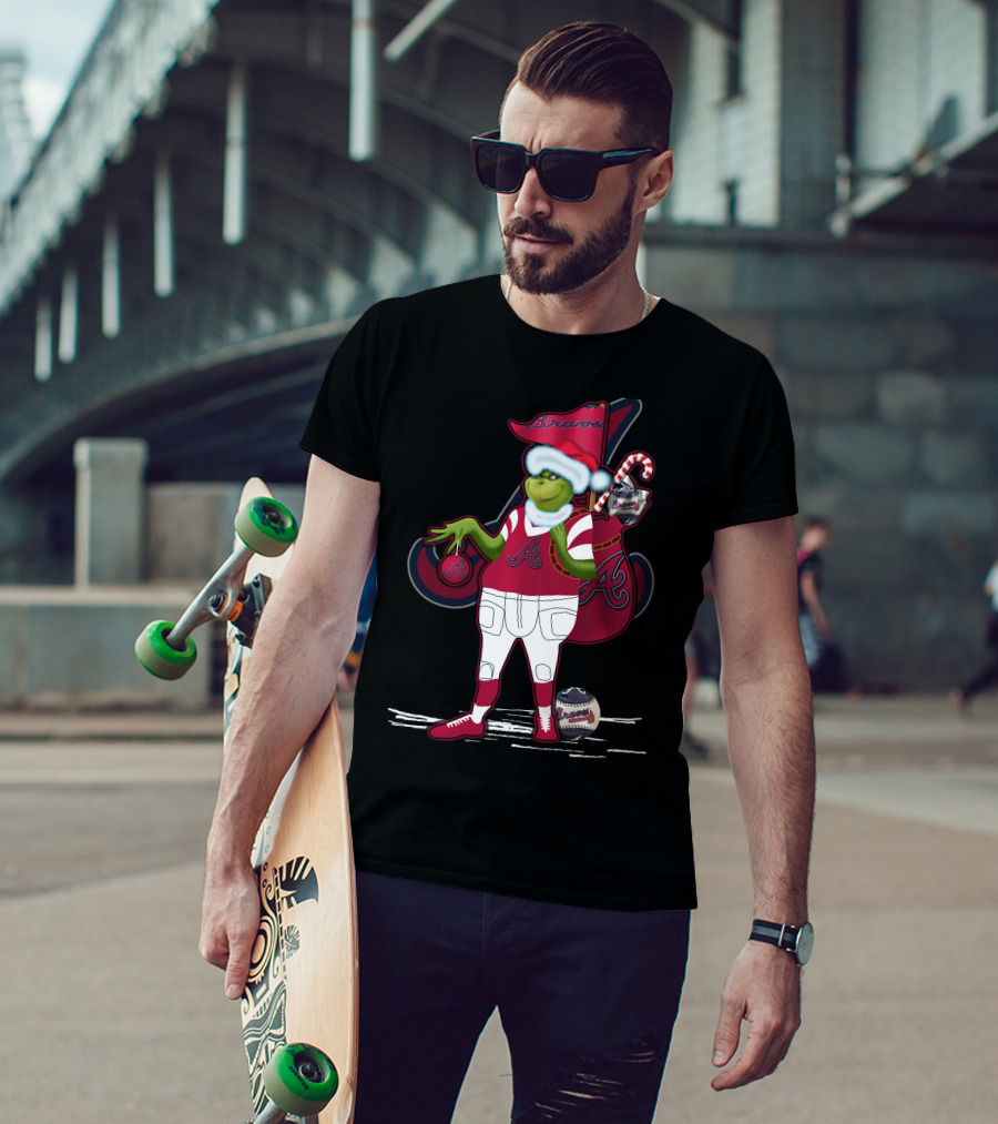 Grinchxmas Atlanta Braves Santa Holding Baseball Candy Cane T-Shirt