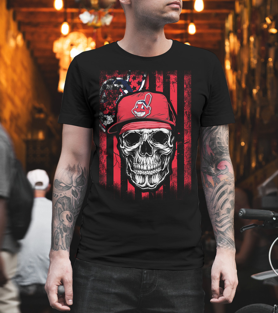 Cleveland Indians Skull With Red Cap And Grunge Stripes T-Shirt