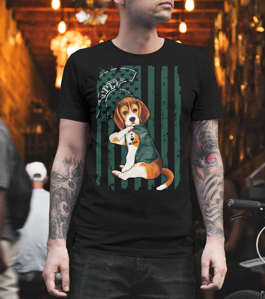 Beagle I Love Mom Michigan State Spartans Fan Support with Mascot and Helmet T-Shirt