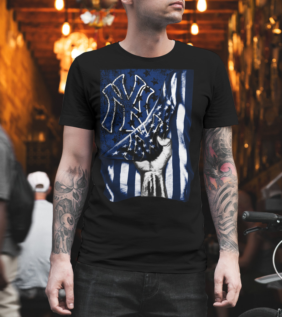 New York Yankees NY American Flag Star Motif T-Shirt