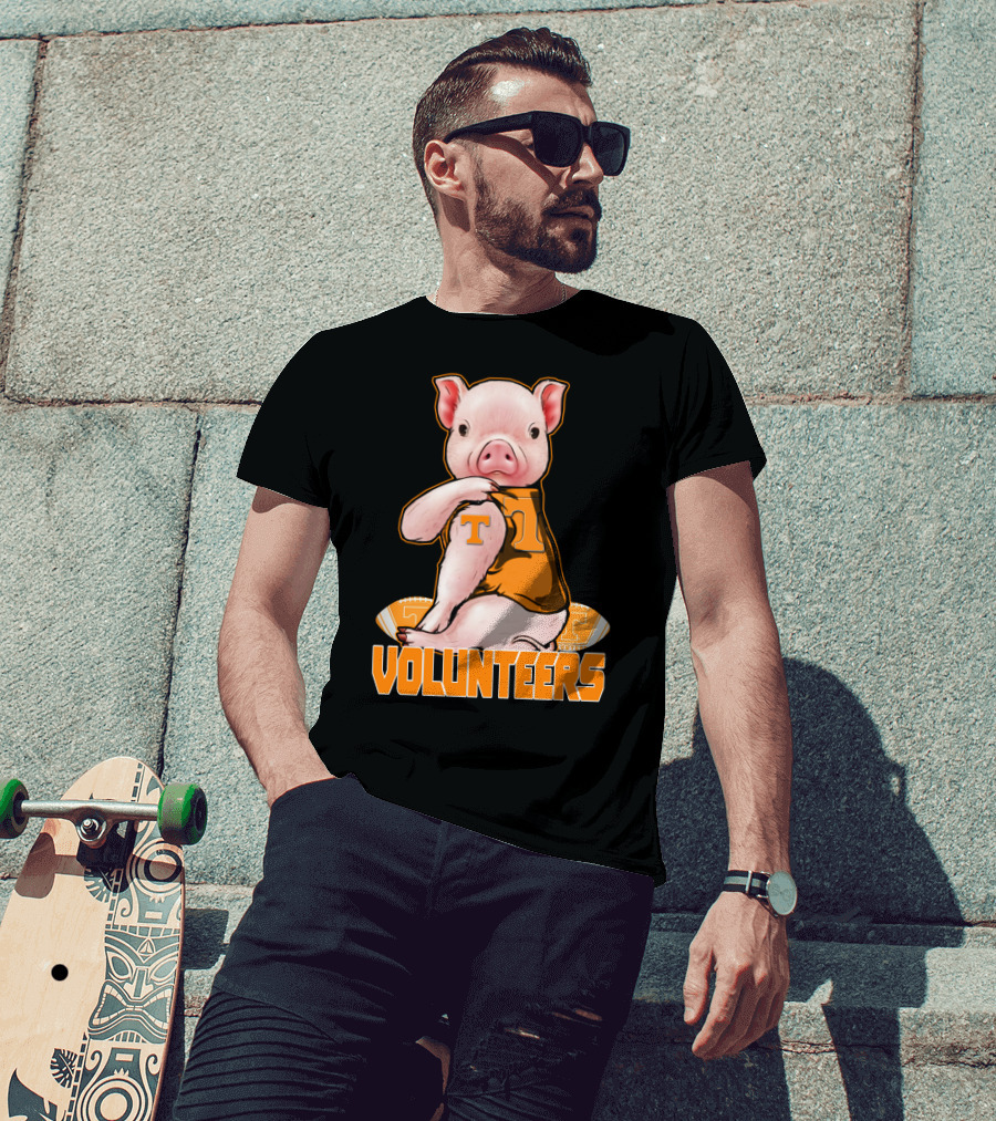 Tennessee Volunteers Pig With Football And T T-Shirt