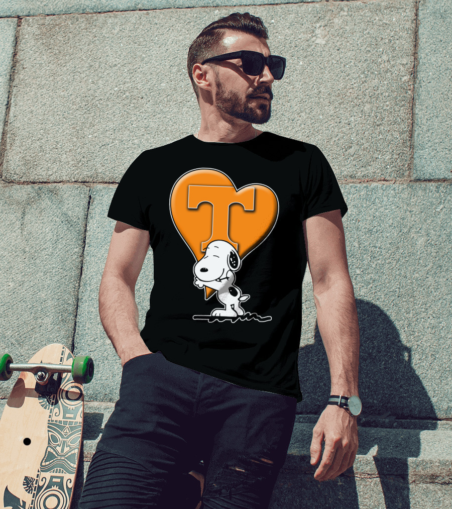 Snp V1 Tennessee Volunteers Snoopy Heart T-Shirt