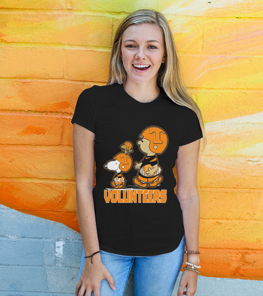 Snpfootball Tennessee Volunteers Peanuts Characters With Helmets T-Shirt