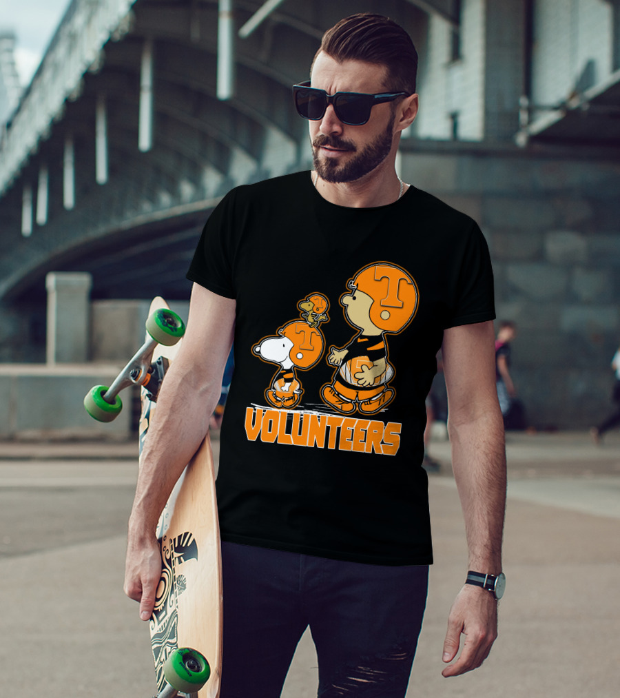 Snpfootball Tennessee Volunteers Peanuts Characters With Helmets T-Shirt