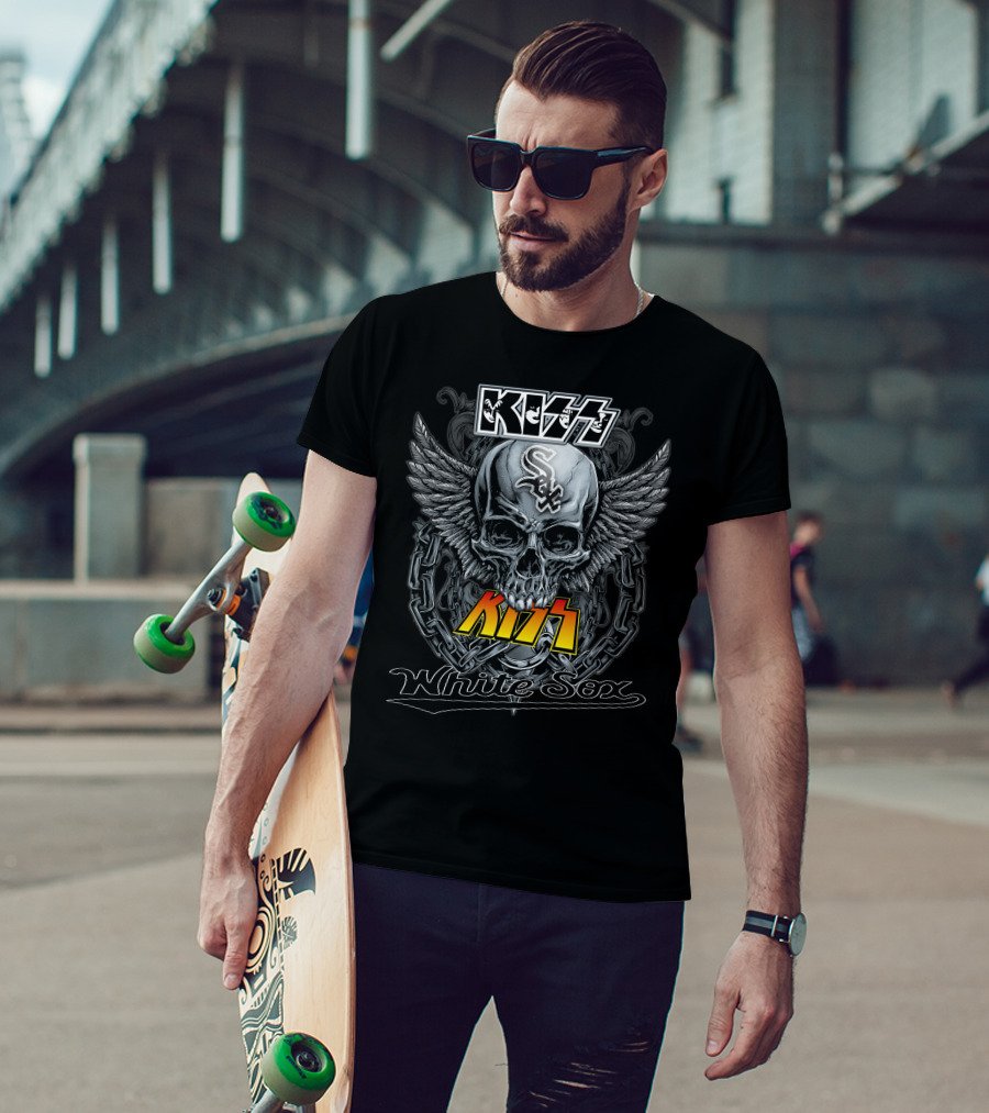 Kiss White Sox Skull Wings Chain T-Shirt