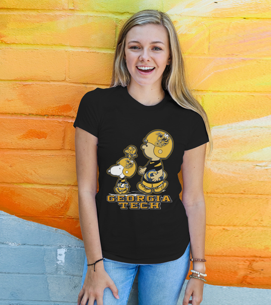 Snpfootball Georgia Tech Yellow Jackets Charlie Brown And Snoopy Football Gear T-Shirt