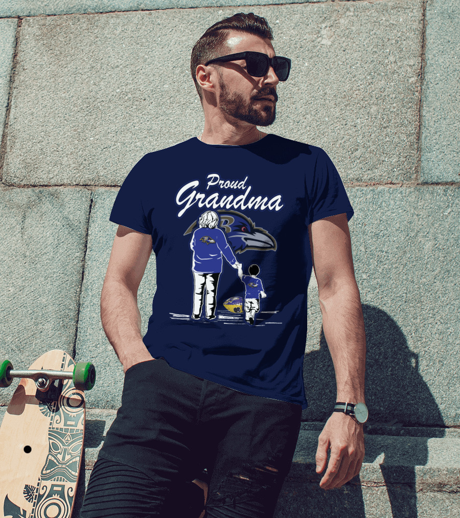 Proud Grandma Baltimore Ravens Family Fan Enthusiast With Child And Football T-Shirt