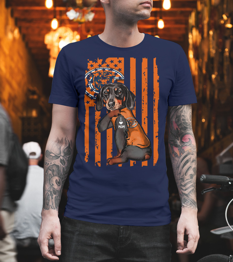 Dachshund I Love Mom Chicago Bears Fan Orange Flag T-Shirt