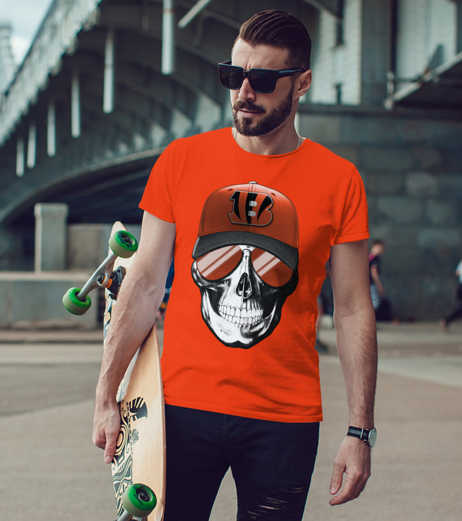 Cincinnati Bengals Skull With Team Logo Hat And Sunglasses T-Shirt