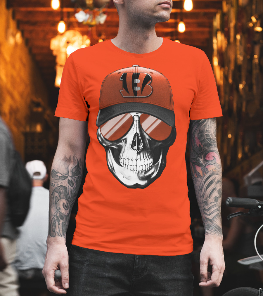 Cincinnati Bengals Skull With Team Logo Hat And Sunglasses T-Shirt