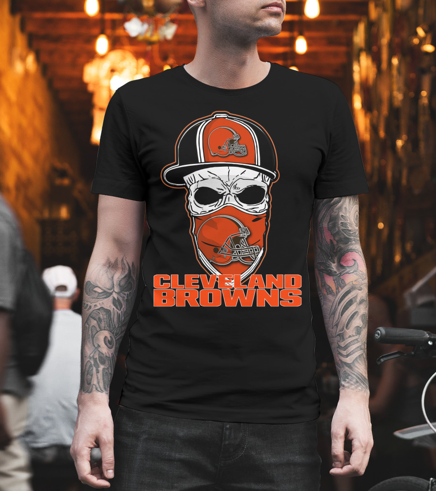 Cleveland Browns Skull With Helmet Hat And Face Mask T-Shirt