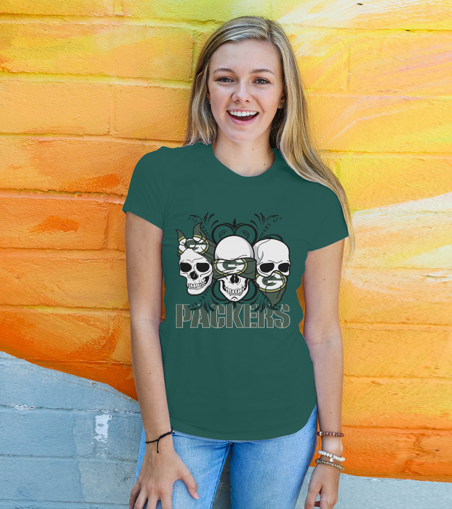 Packers Three Skulls With Green Bay Bandanas T-Shirt