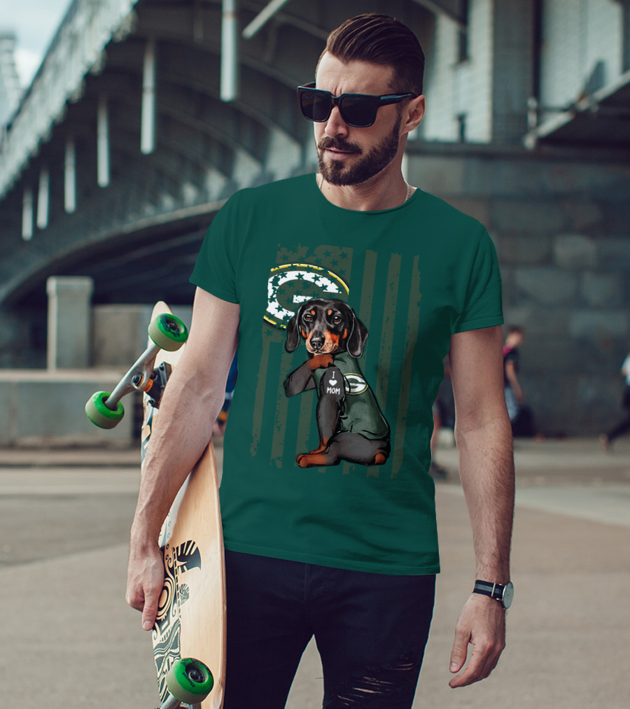 Dachshund Green Bay Packers I Love Mom Fan T-Shirt
