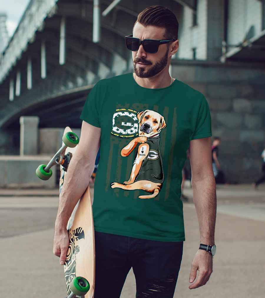 Labrador Retriever I Love Mom Green Bay Packers Fan Stars T-Shirt