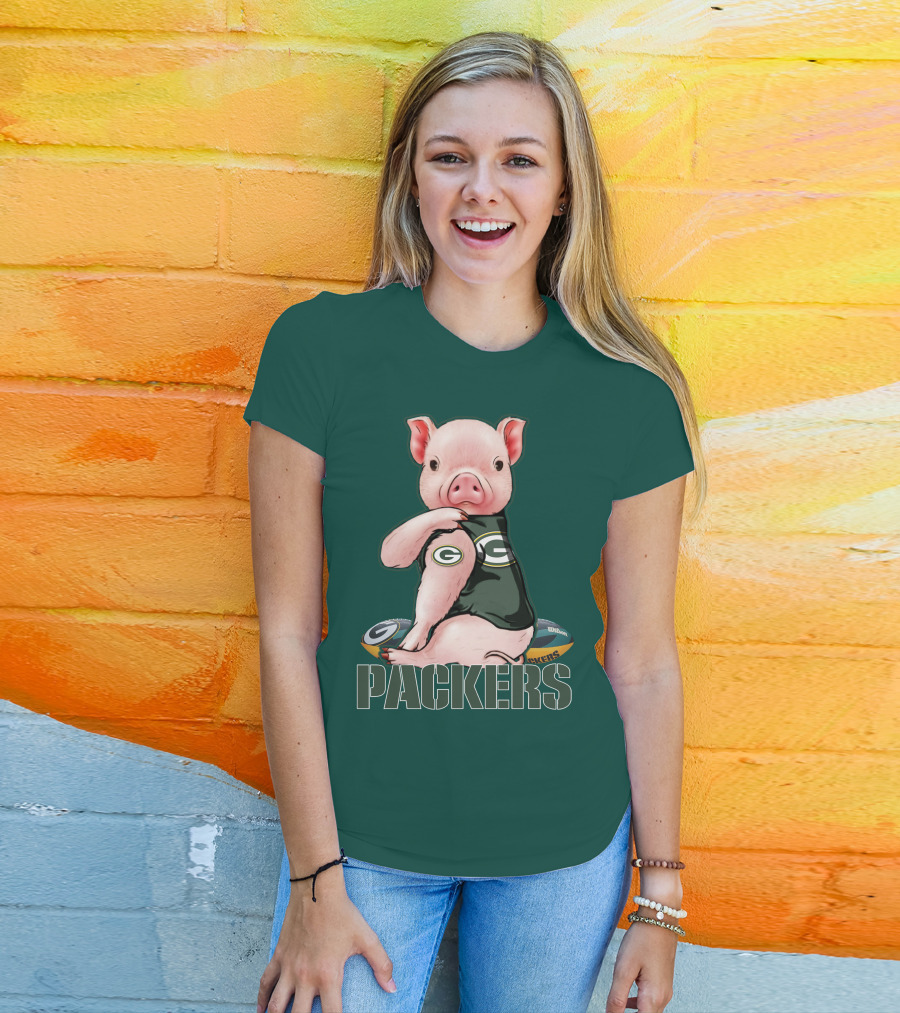 Green Bay Packers Pig Holding Football T-Shirt