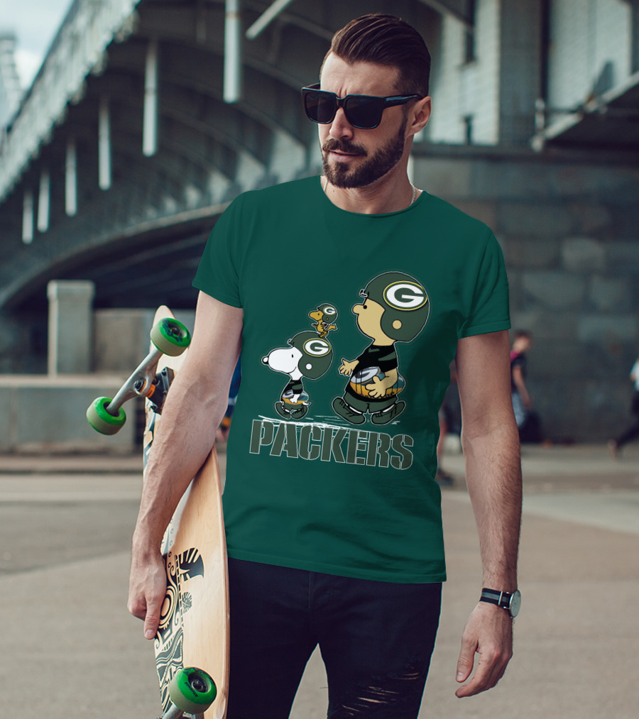 Snpfootball Green Bay Packers Peanuts Characters T-Shirt
