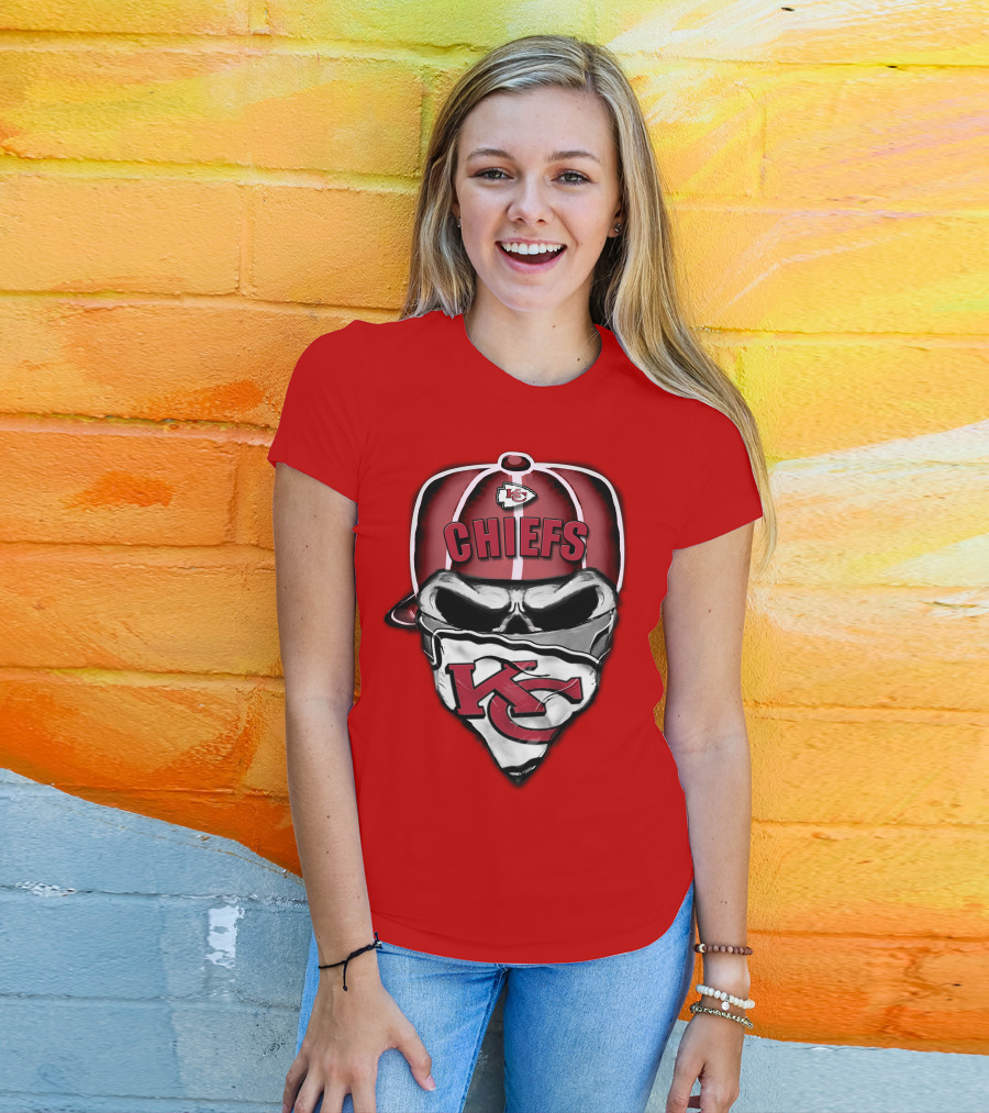 Kansas City Chiefs Skull Bandana Logo Cap T-Shirt
