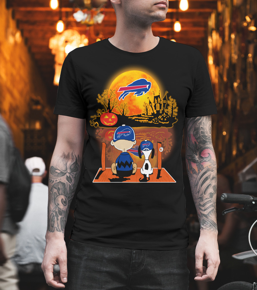 Buffalo Bills Halloween Snoopy and Charlie Brown Pumpkin Full Moon T-Shirt