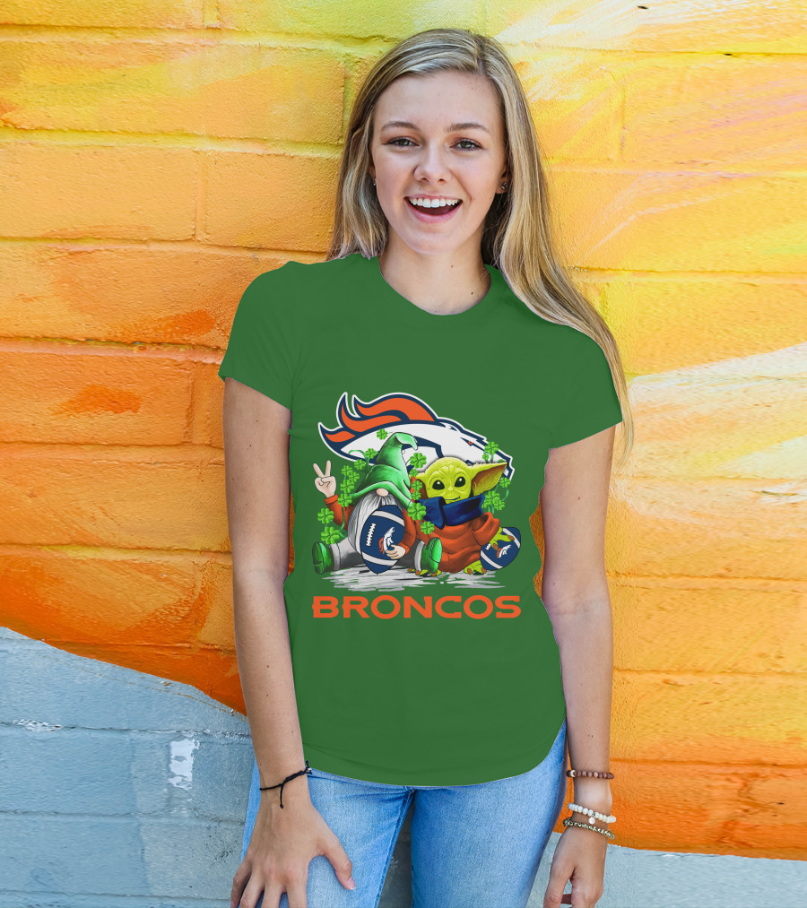 Denver Broncos Football St. Patrick’s Day Gnome And Green Alien With Shamrocks T-Shirt