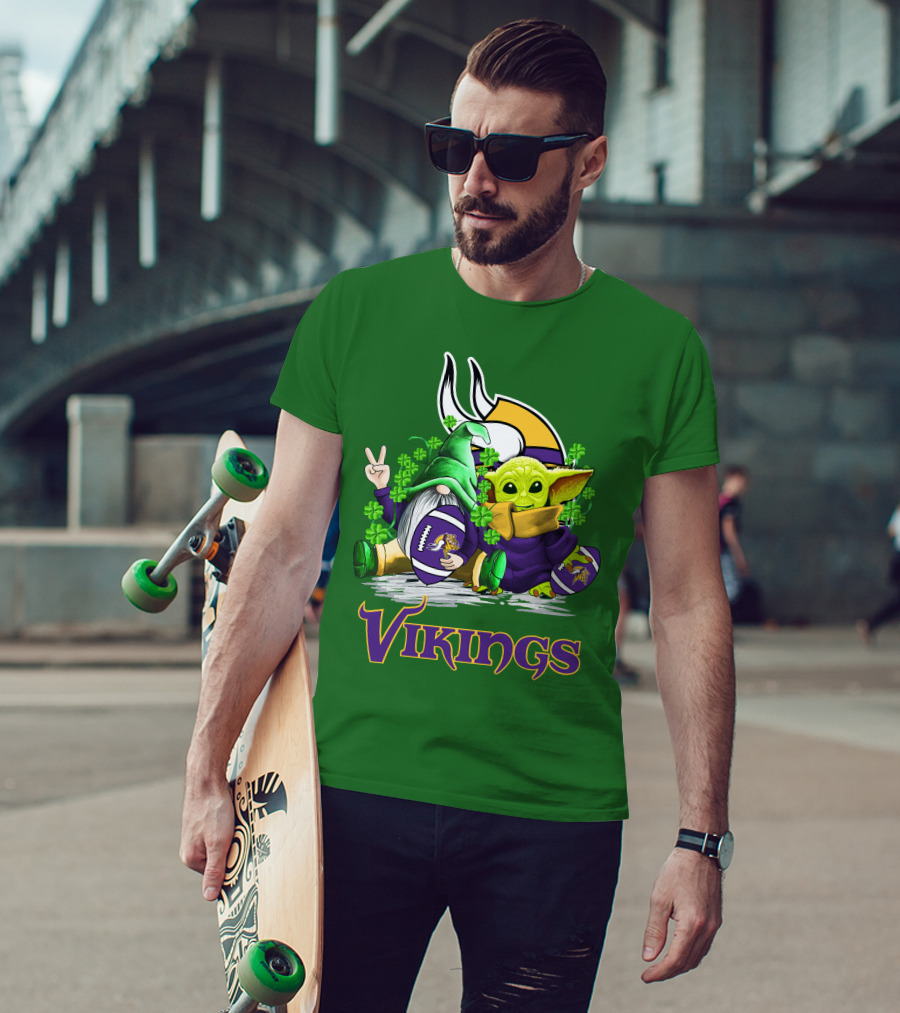 Vikings St. Patrick's Day Gnome And Green Alien With Football T-Shirt