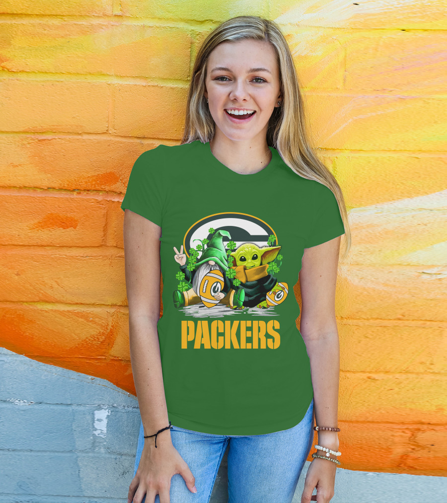 Green Bay Packers Shamrock Gnome And Alien Football St. Patrick's Day T-Shirt