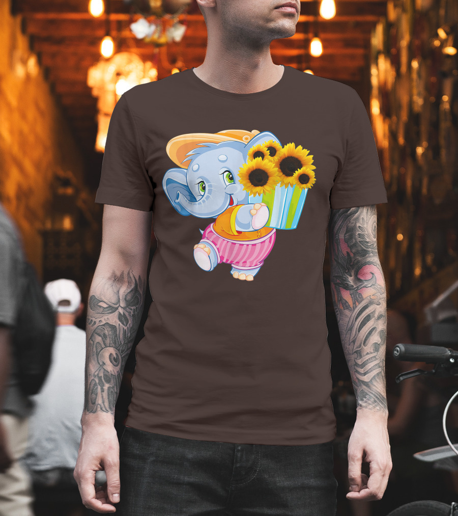Cute Baby Elephant With Sunflowers And Pink Striped Shorts T-Shirt
