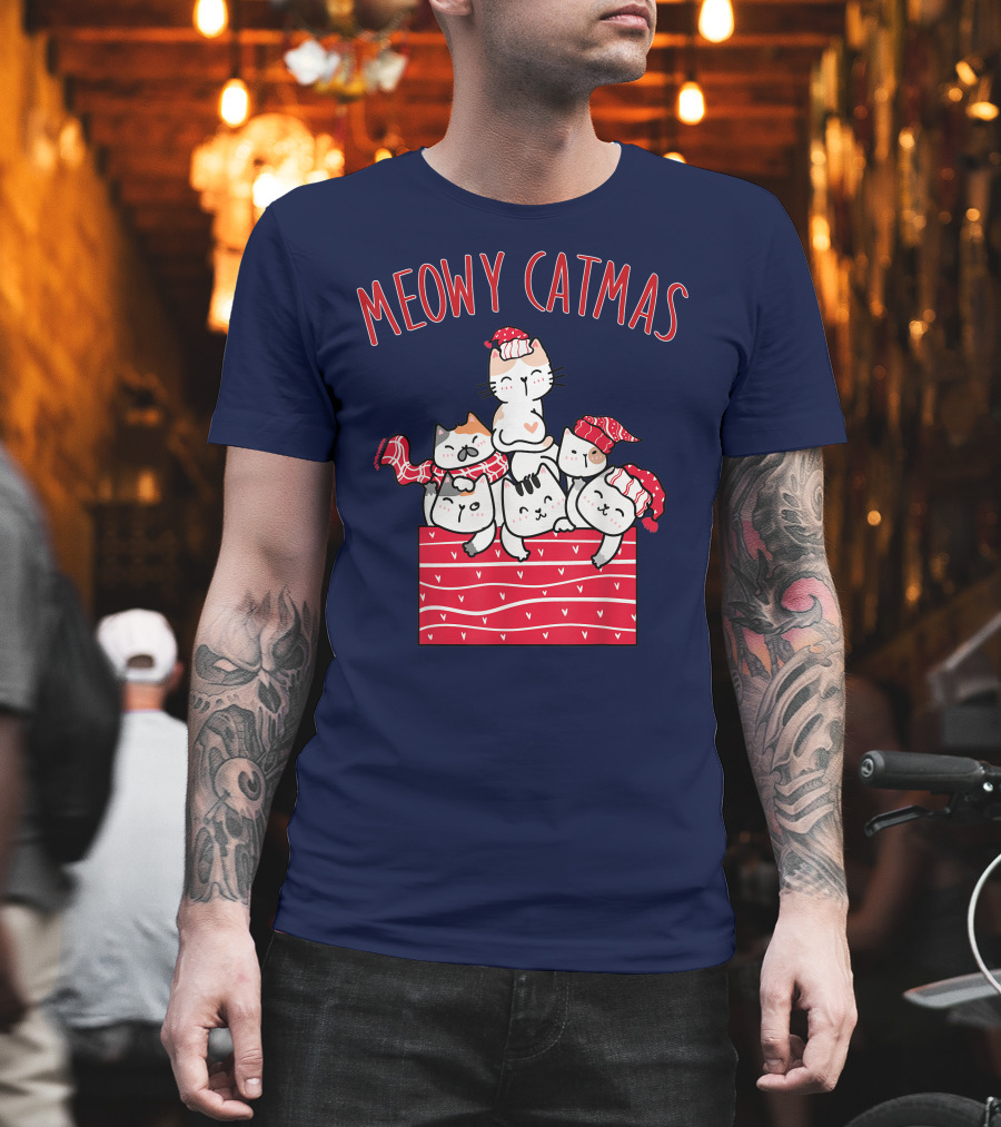 Meowy Catmas Cute Kawaii Anime Christmas Cats T-Shirt