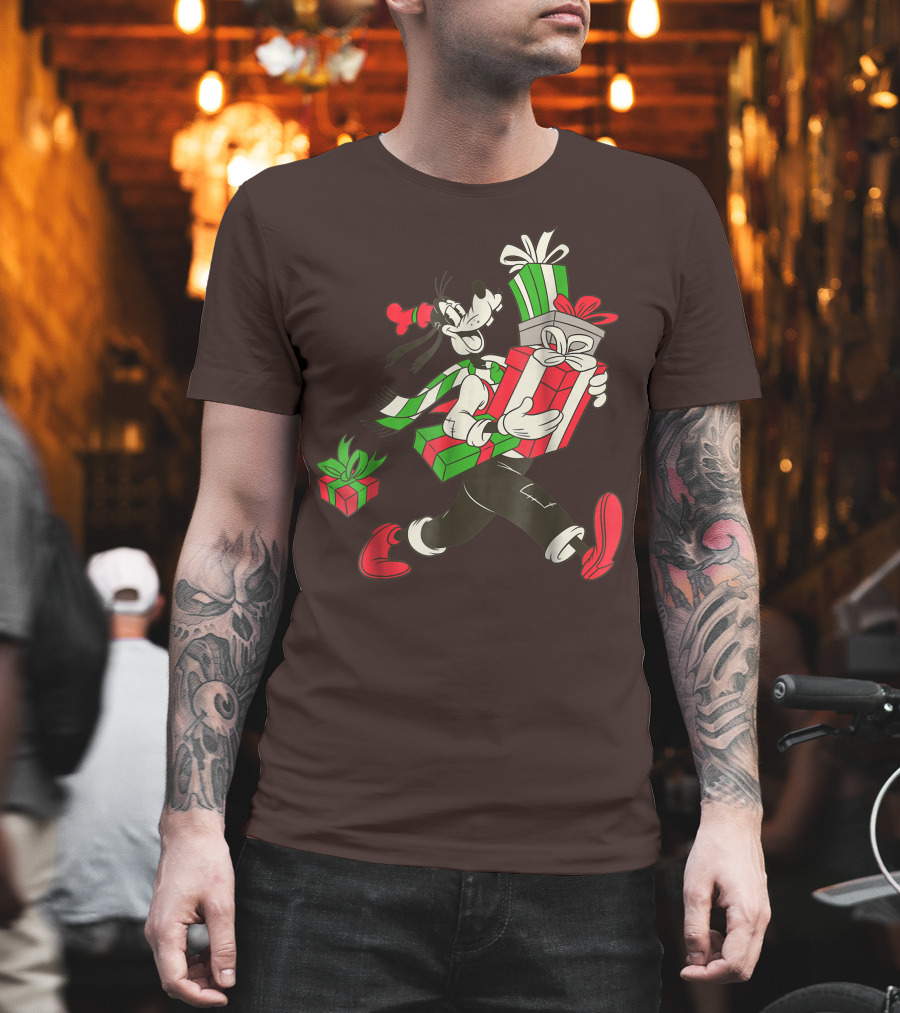 Disney Vintage Goofy Holiday Presents Carrying Christmas Gifts T-Shirt