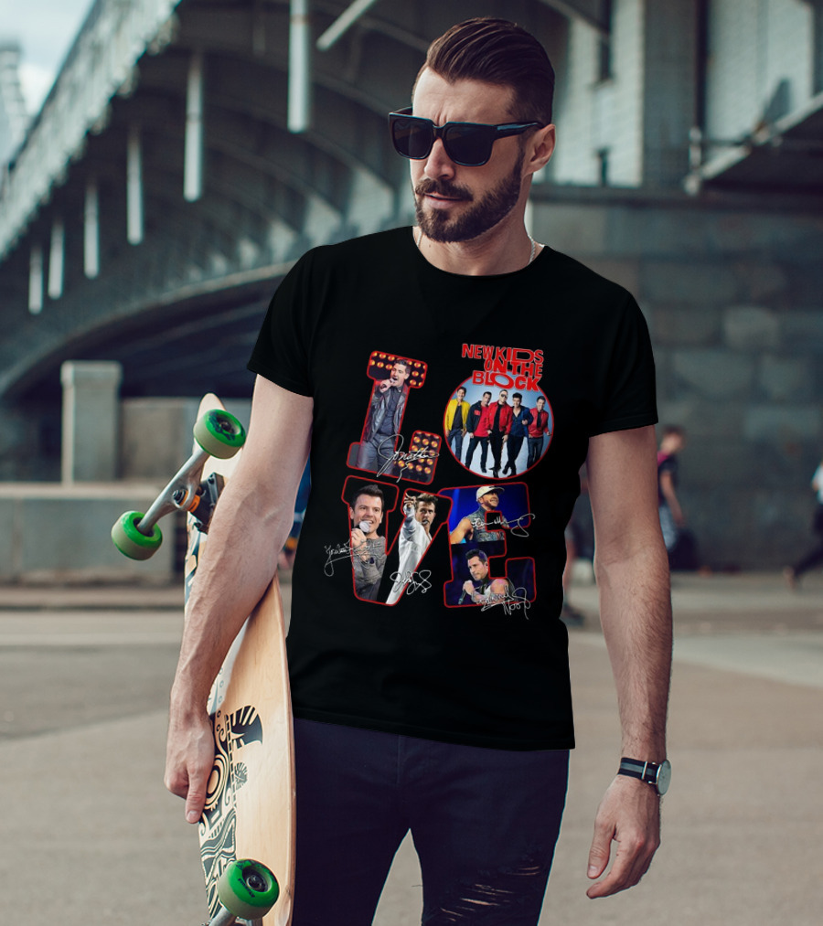 LOVE New Kids On The Block Signatures Group Photo Collection T-Shirt