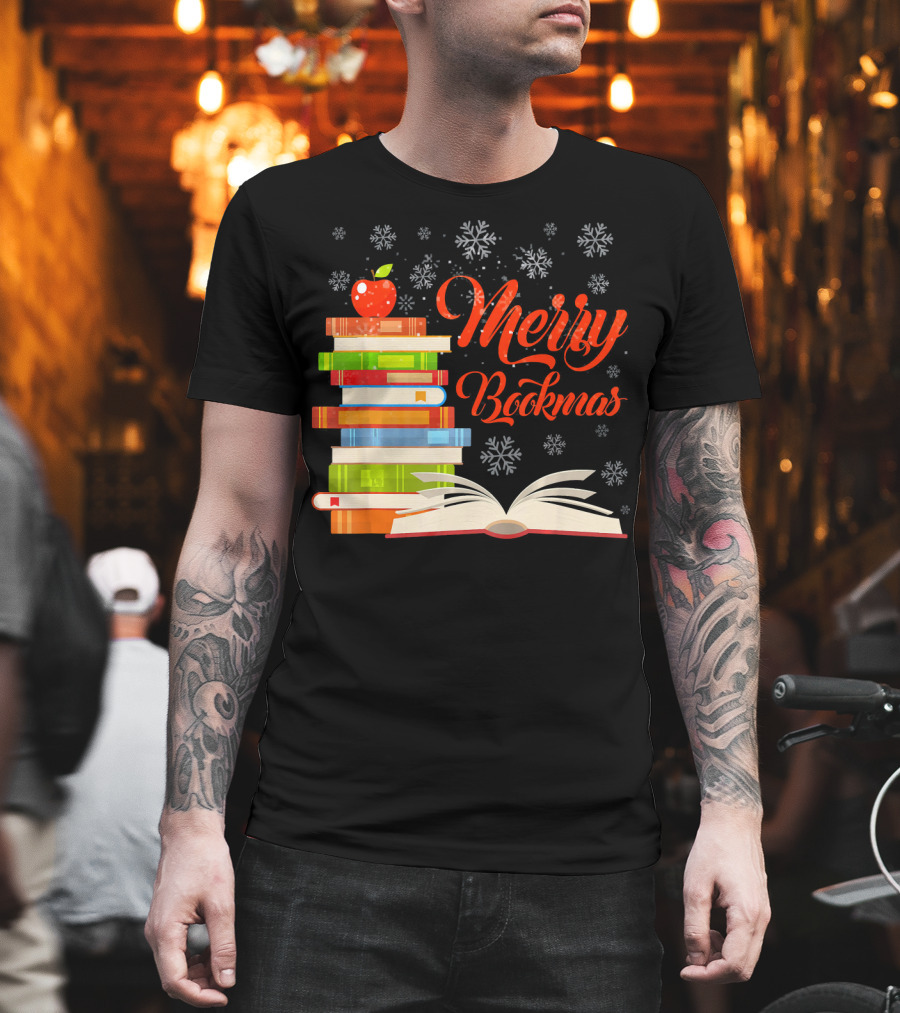 Merry Bookmas Christmas Reading With Snowflakes And Apple On Books T-Shirt