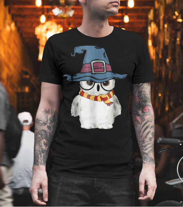 Funny Cute Owl in Magical Wizard Hat with Striped Scarf T-Shirt Funny Cute Owl in Magical Wizard Hat with Striped Scarf T-Shirt