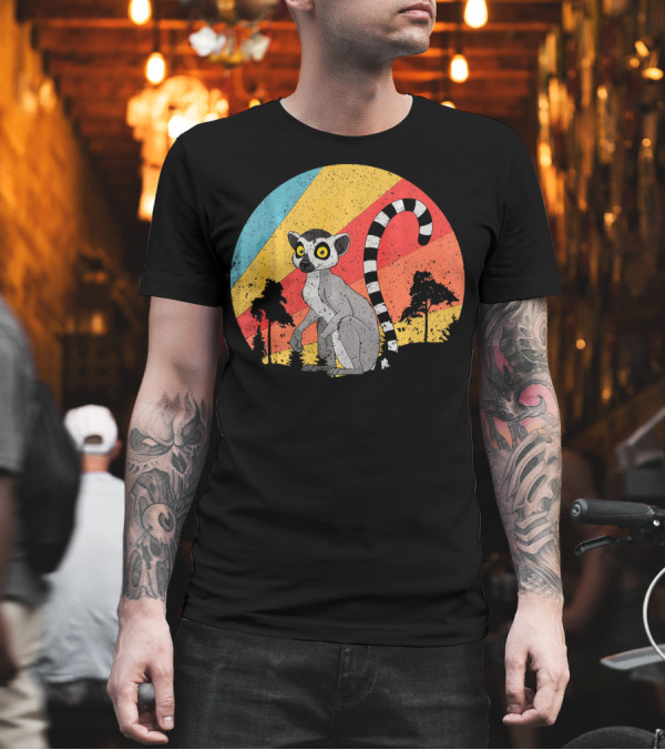 Madagascar Lemur Cute Wild Animal Retro Stripes Forest Scene T-Shirt Madagascar Lemur Cute Wild Animal Retro Stripes Forest Scene T-Shirt