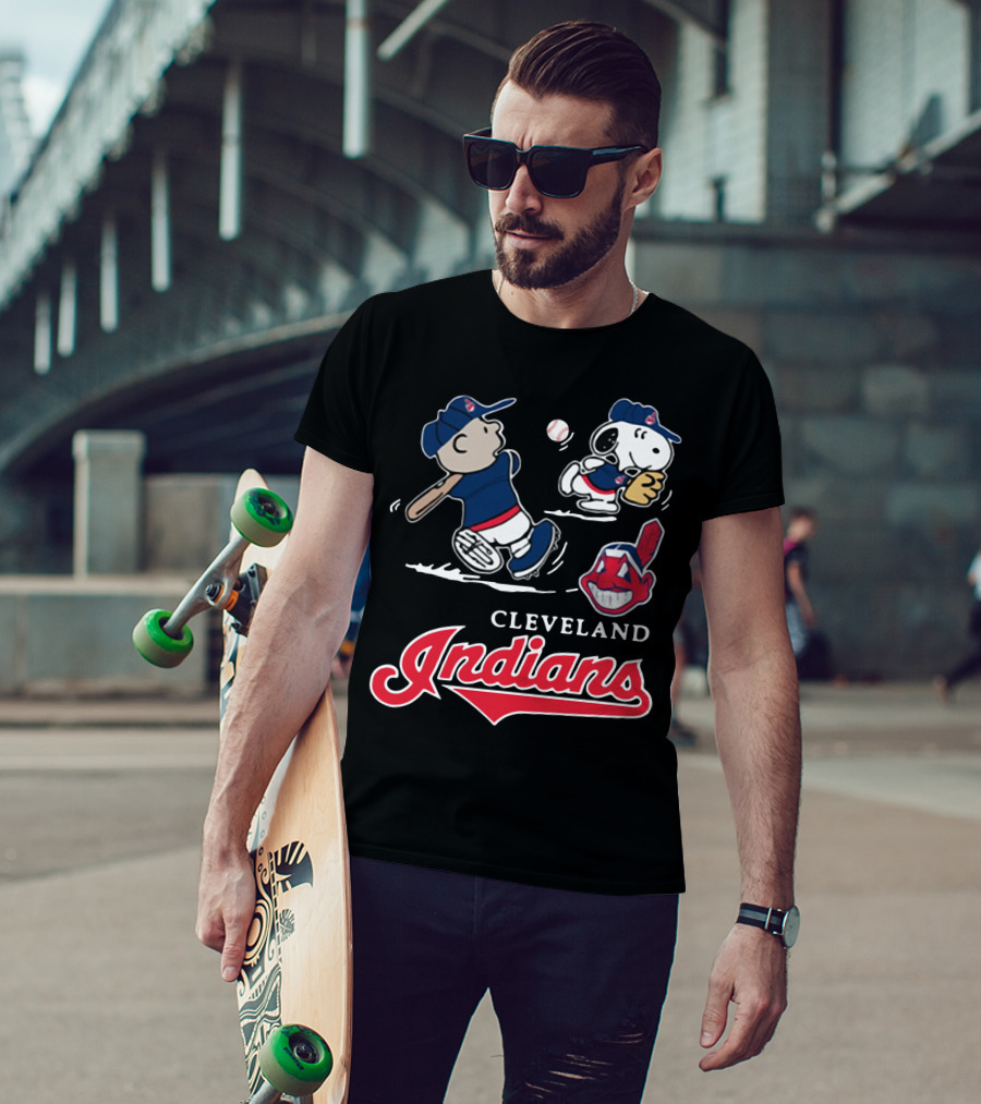 Charlie Brown Snoopy Cleveland Indians Baseball Peanuts T-Shirt
