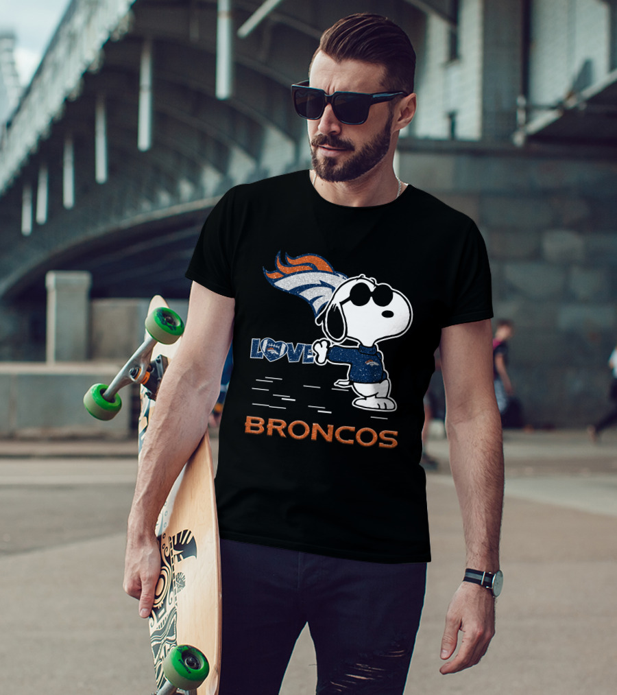 Snoopy Love Denver Broncos Nfl Fans T-Shirt