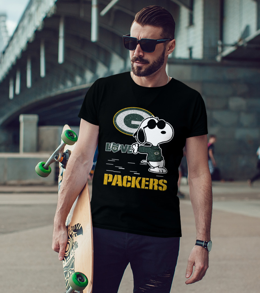 Snoopy Love Green Bay Packers Nfl Football Fans T-Shirt