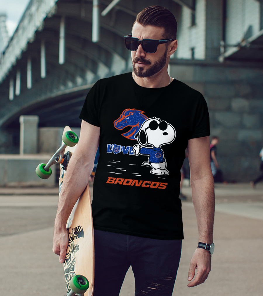 Snoopy Love Boise State Broncos Football Mascot T-Shirt