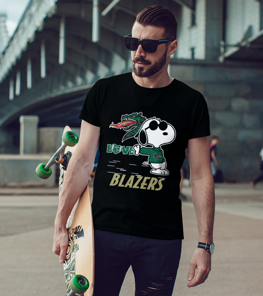 Snoopy Love UAB Blazers Peanuts Football Green Dragon T-Shirt