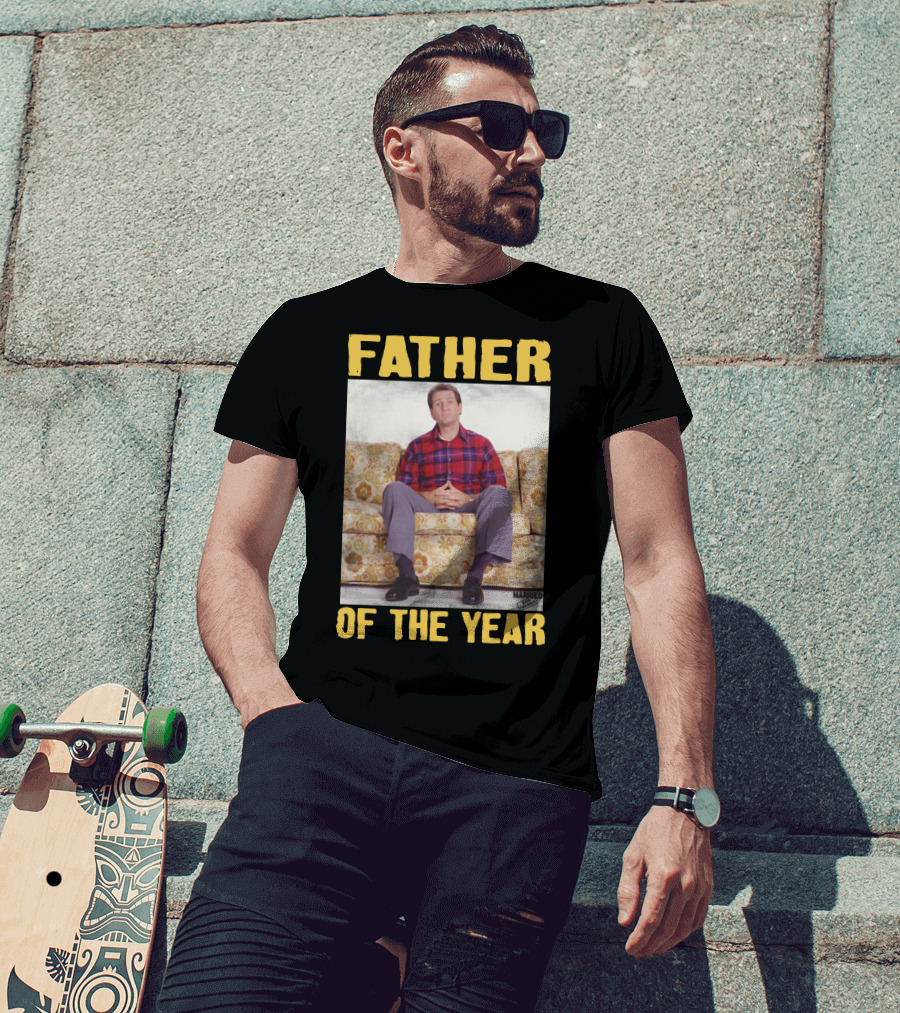 Father Of The Year Married With Children Al Bundy Sitting On Couch T-Shirt