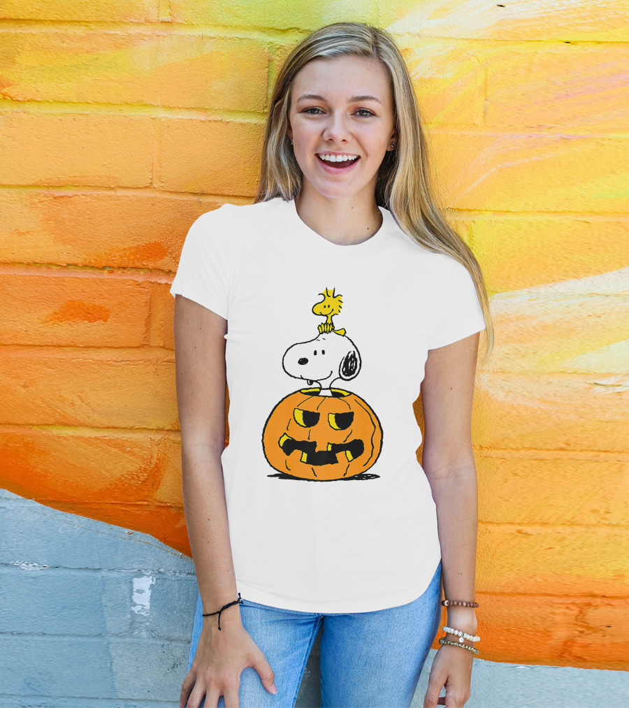 Halloween Snoopy Woodstock Pumpkin Peanuts Cartoon T-Shirt