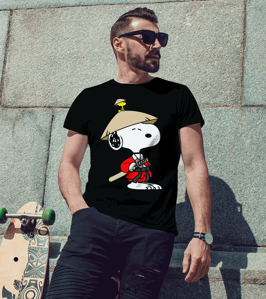 Snoopy Samurai Woodstock Hat Red Kimono Sword T-Shirt