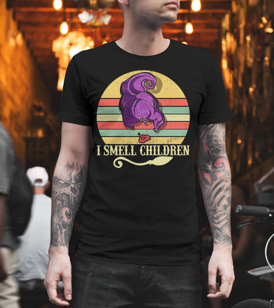 I Smell Children Vintage Sunset Mary Sanderson Hocus Pocus Witch Hat Retro Stripes T-Shirt