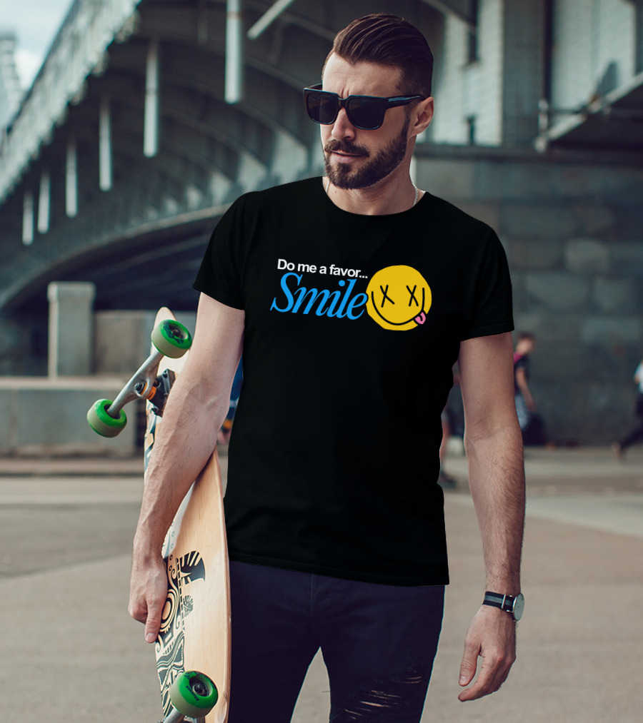 Bobby Mares Smile Yellow Face Iconic T-Shirt
