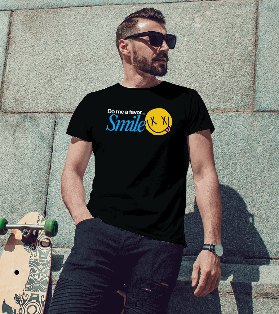 Bobby Mares Smile Yellow Face Iconic T-Shirt